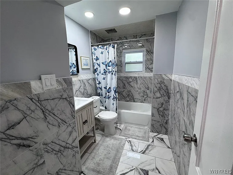 405 W Ferry St #LOWER — Photo 16