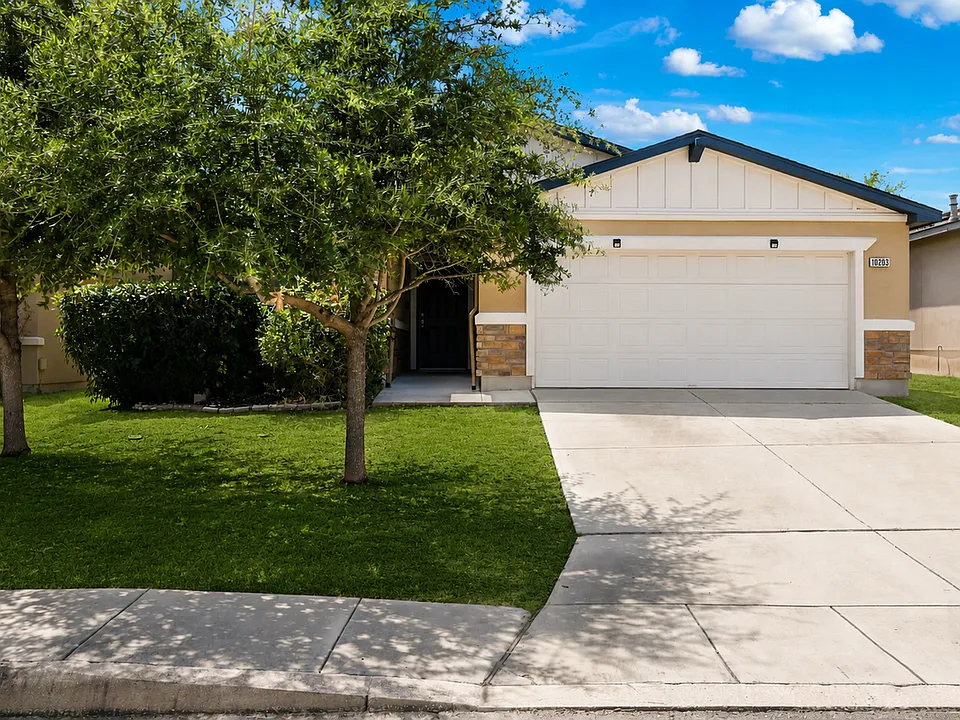 10203 Relic Oaks
