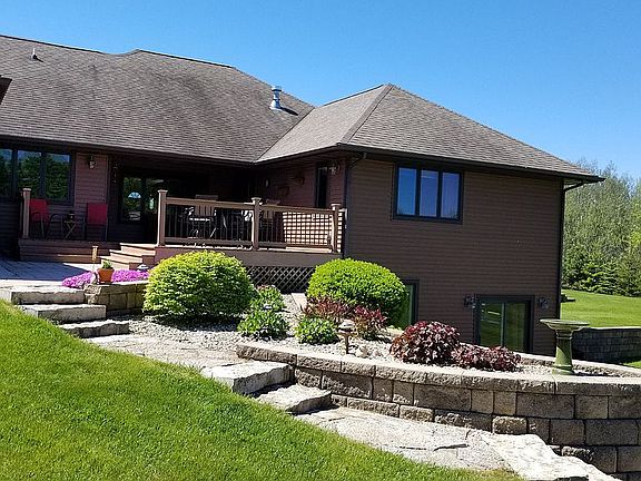 3rd image of 4646 Church Dr