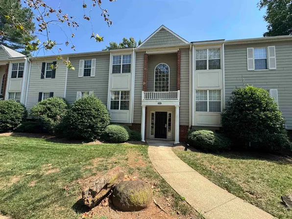 1252 Villa Ln Unit D, Charlottesville, VA 22903