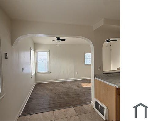 4th image of 14470 Agnes Ave