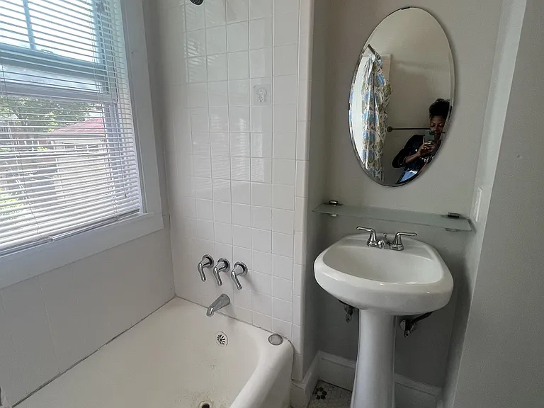 734 Argonne Ave NE — Photo 10