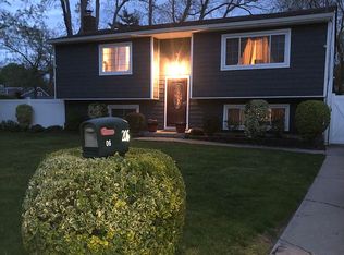 206 Fulton St, West Babylon, NY 11704