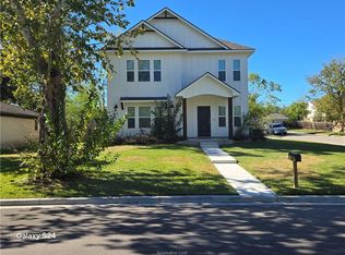 904 Trigger St, College Station, TX 77840