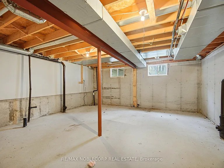 20 Peartree Ct — Photo 37