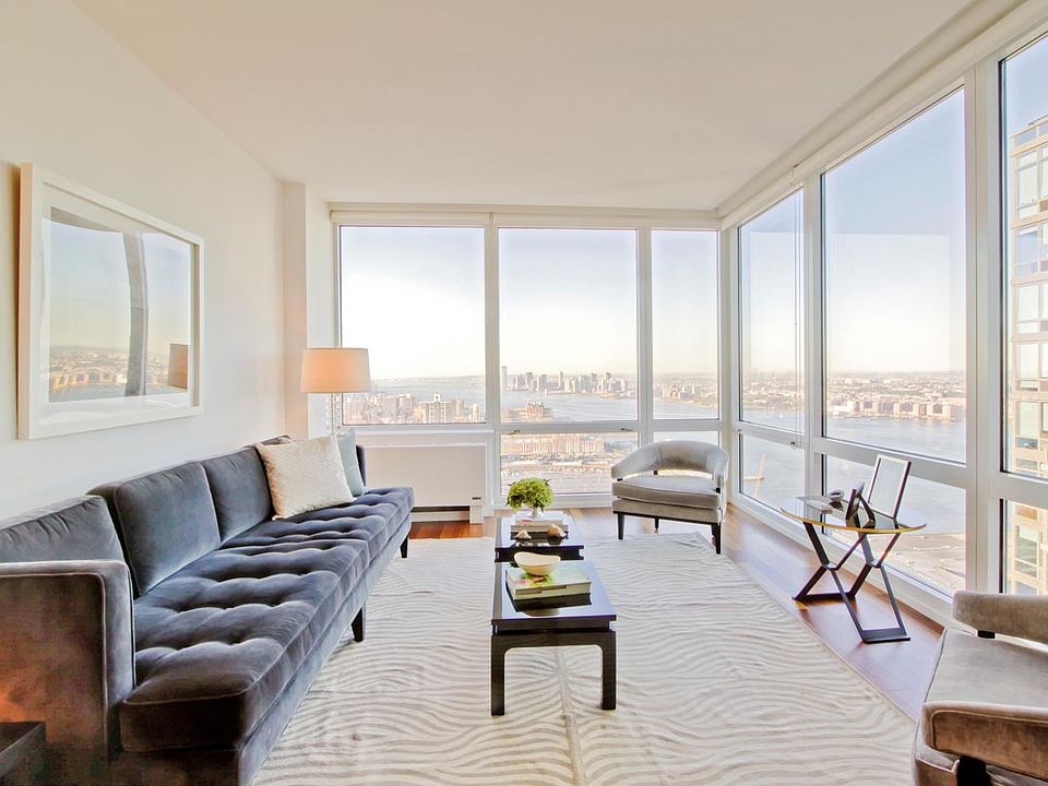 1st image of 505 W 37th St APT 1802