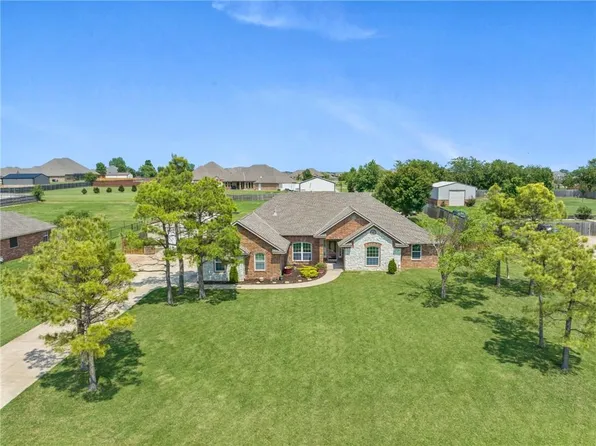 3012 Westlake Rd, Moore, OK 73165