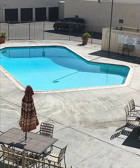 312 N San Antonio Ave #10 — Photo 9