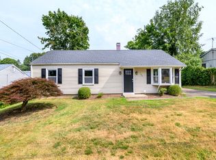 122 Indian Field Rd, Bridgeport, CT 06606