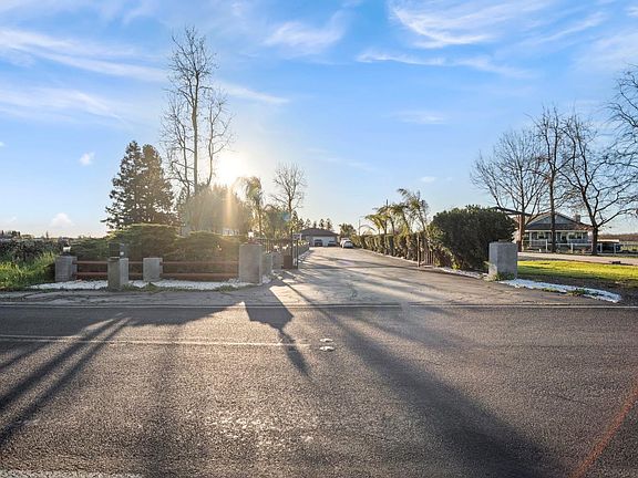 4th image of 20201 N Dustin Rd