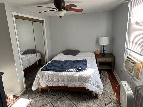 5th image of 2324 Parrish St Unit 3
