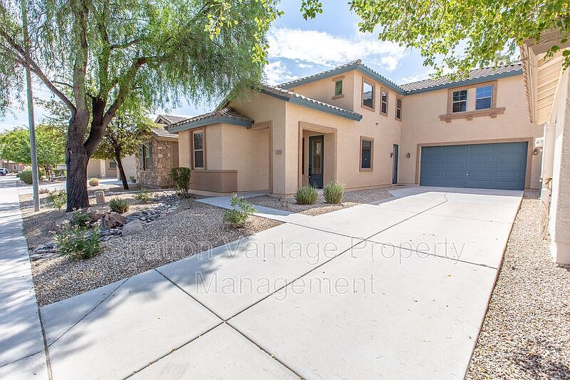 1st image of 1701 W Flamingo Dr