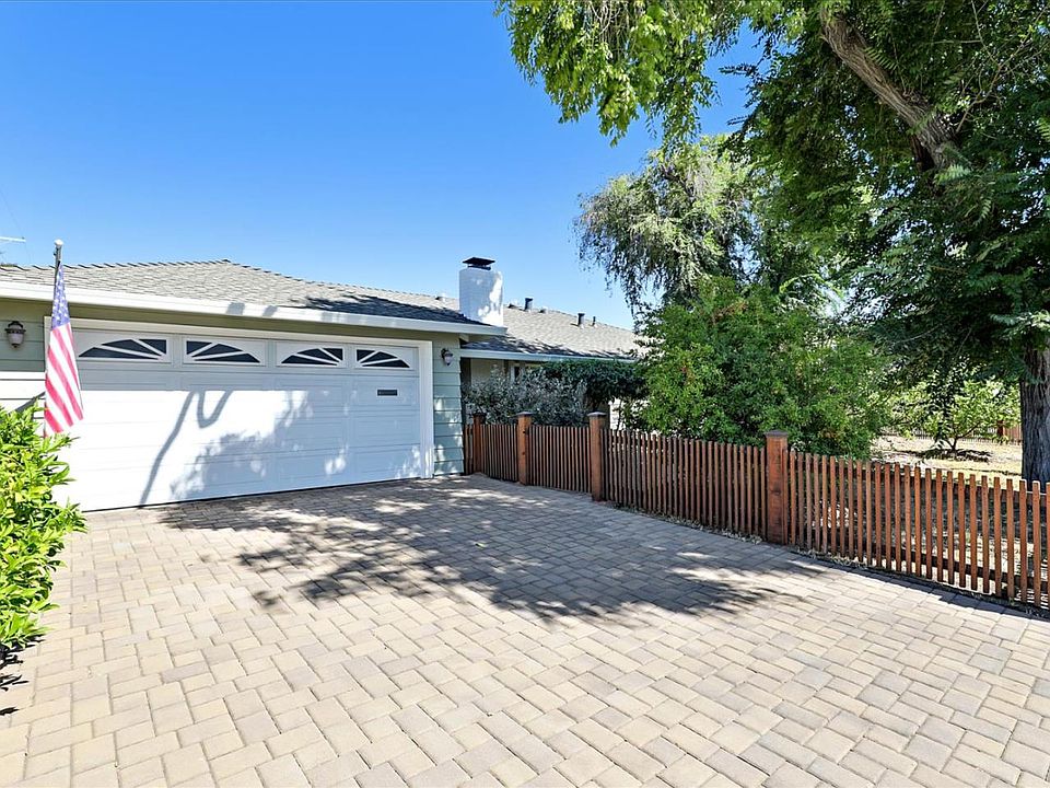 1st image of 1821 Los Padres Blvd