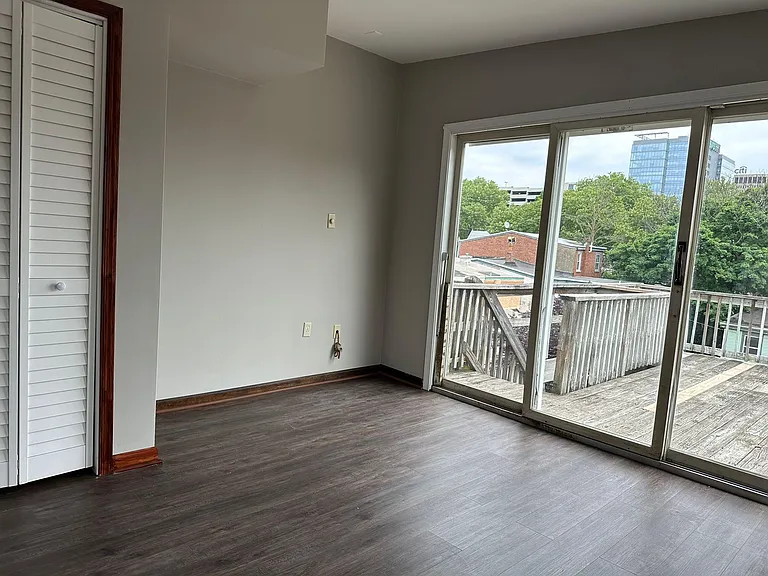 908 N Adams St #3 — Photo 12