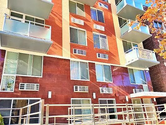 5th image of 82-76 116th St #703