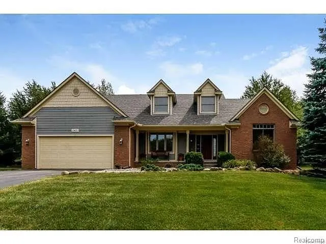 10470 Liberty Way photo 1