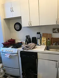 Rented by PLUSH REALTY Inc