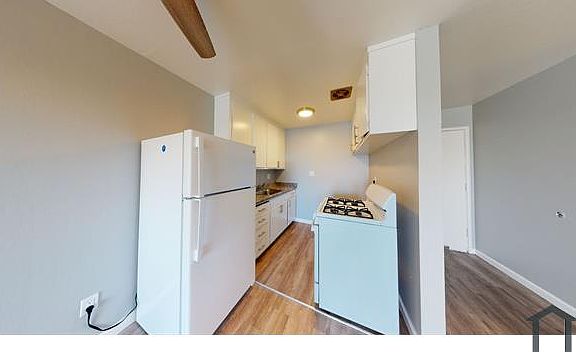 5th image of 7036 Macarthur Blvd #19