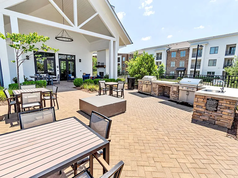 Pointe at Research Park Apartments — Photo 43