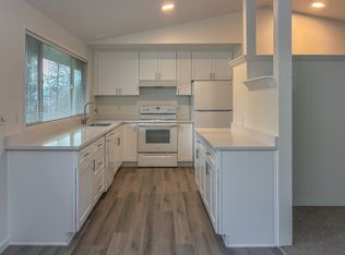 6765 SW Montauk Cir #6765, Lake Oswego, OR 97035