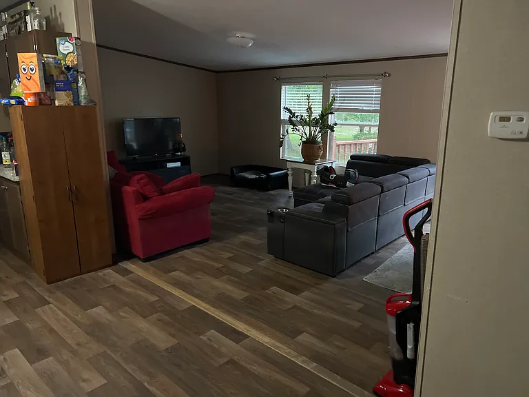 6005 Defoores St — Photo 8