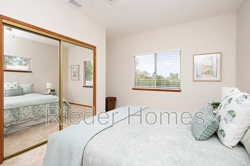 2 bed, 2.0 bath, 1399 sqft, $4,200 — Photo 2