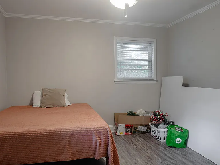 411 College Blvd — Photo 12