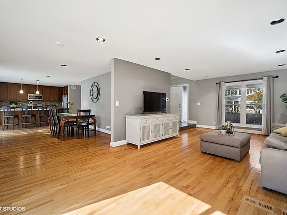 4th image of 2542 Brian Dr