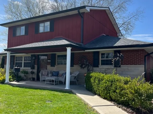 610 Memorial Dr, Beech Grove, IN 46107