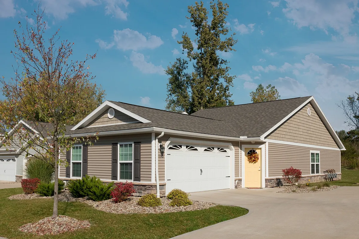 Apartments with Attached Garages and Private Entry - Redwood Hudson