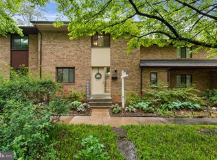 11048 Saffold Way, Reston, VA 20190