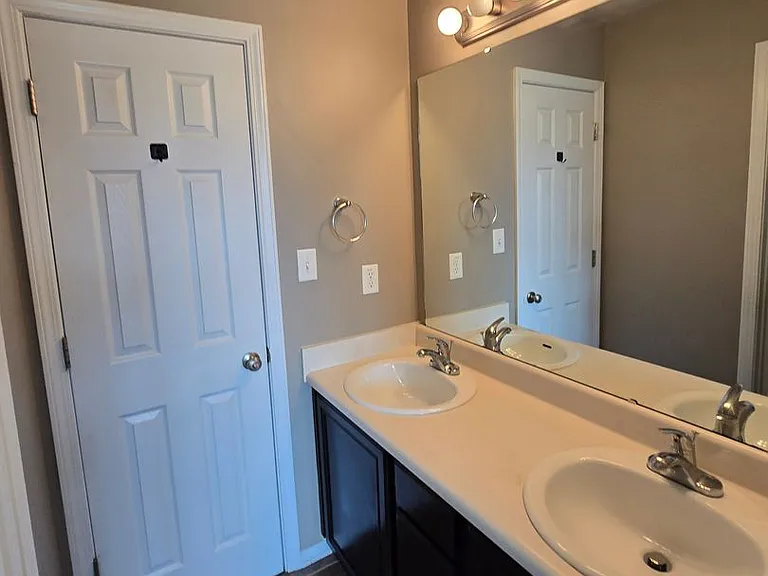 2012 Sir Michael Dr — Photo 17