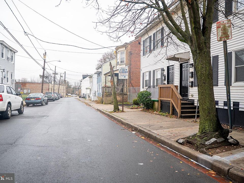 1st image of 45 Middle Rose St APT J
