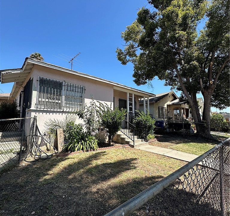 1st image of 3318 Thelma Ave