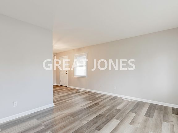 5th image of 5431 E 42nd St