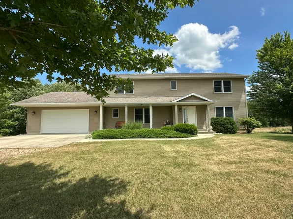 67025 46th Ave, Hartford, MI 49057