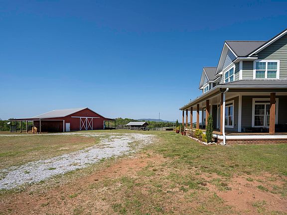 4th image of 130 Kelly Rd