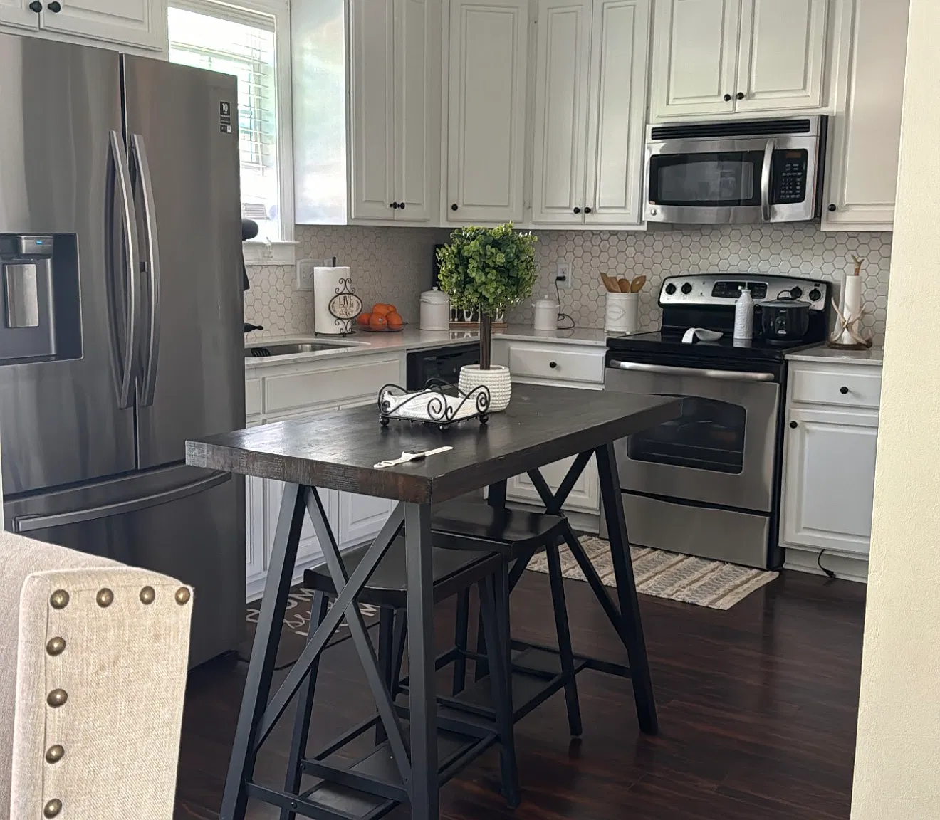 4 bed, 2.5 bath, 1838 sqft, $2,100 — Photo 4