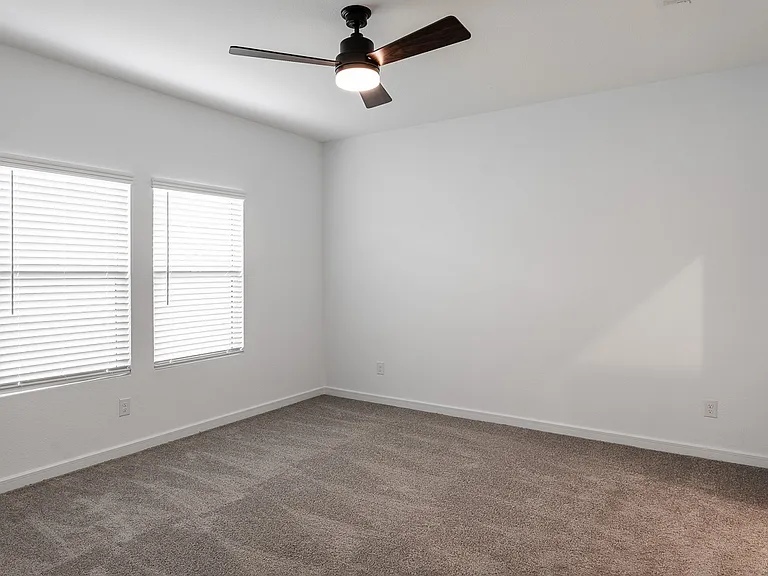 528 Brook View Dr — Photo 10