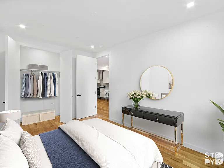 522 Grand St #2 — Photo 7