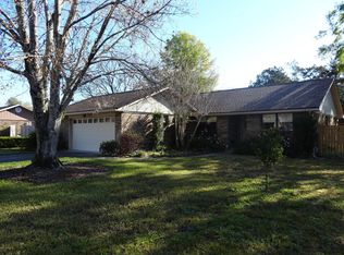 8535 Sand Point Dr W, Jacksonville, FL 32244