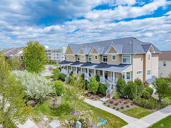 3rd image of 2952 Clover Ridge Dr