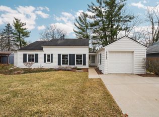 2215 Parkwood Ave, Ann Arbor, MI 48104
