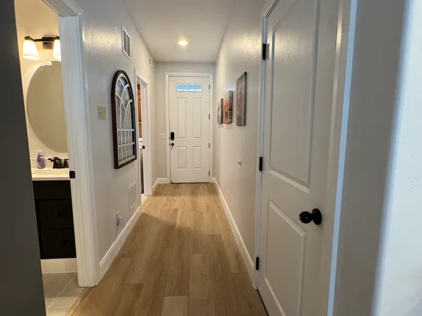 150 N 1100 E, Washington, UT 84780