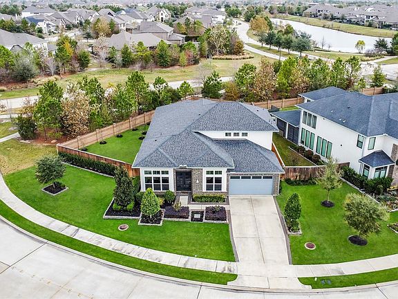 2nd image of 18914 Goose Island Park Drive