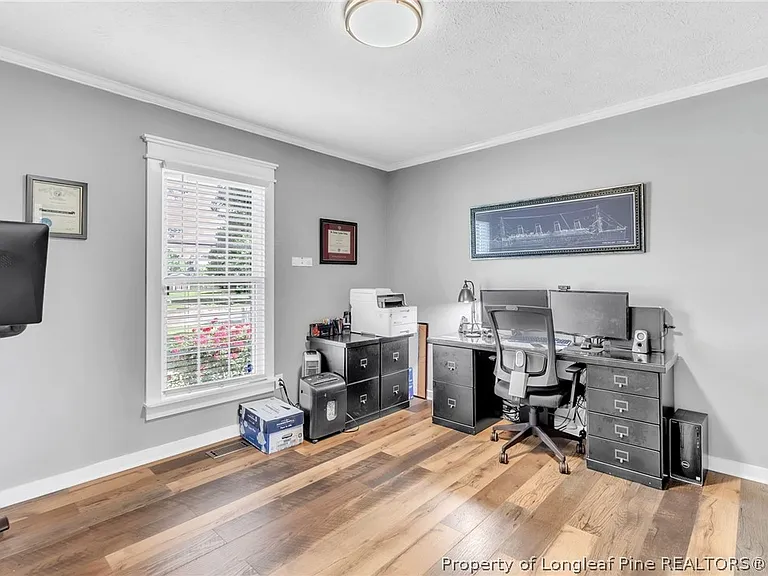 6545 Ryefield Dr — Photo 10