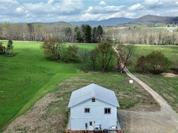 322 Layell Rd, Elkin, NC 28621