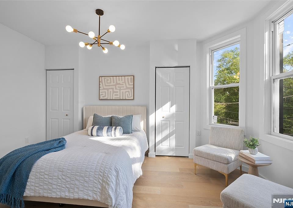 1st image of 110 Maple #2