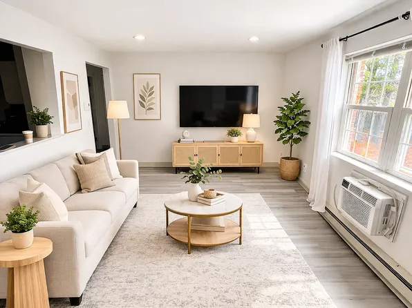 (undisclosed Address), Leominster, MA 01453