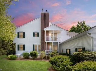 82 Smithfield Ct, Basking Ridge, NJ 07920